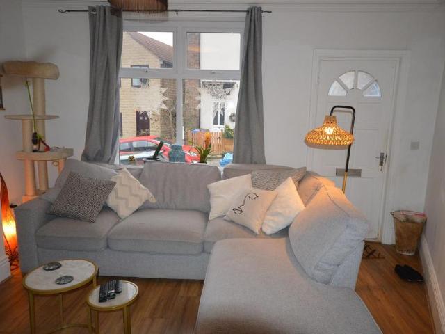 House for rent in Birkendale, Walkley