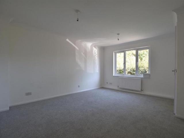 House for rent in Redhill, Reigate and Banstead