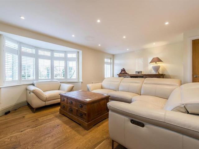 House for rent in Golden Green, Bourne Vale