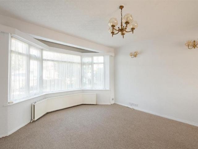 House for rent in Brunswick Park, Greater London