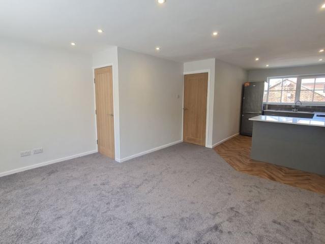 House for rent in Wrenthorpe, West Yorkshire
