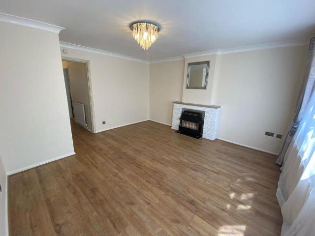 House for rent in Sydenham, Warwick