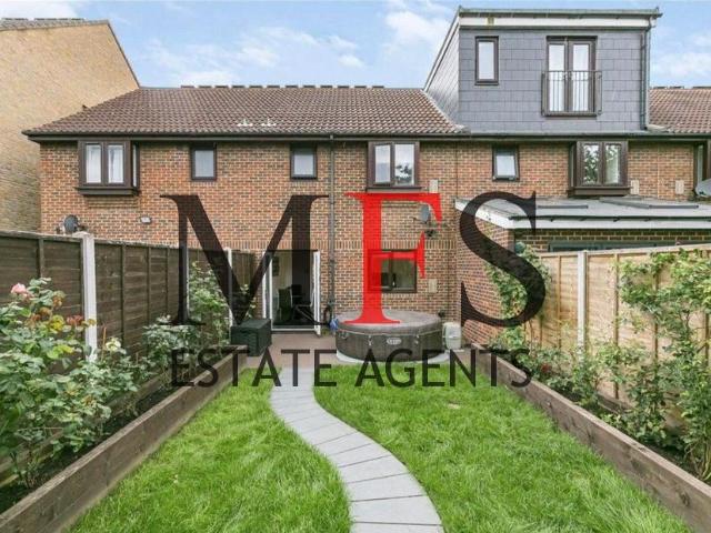 House for rent in London Borough of Hounslow, Greater London