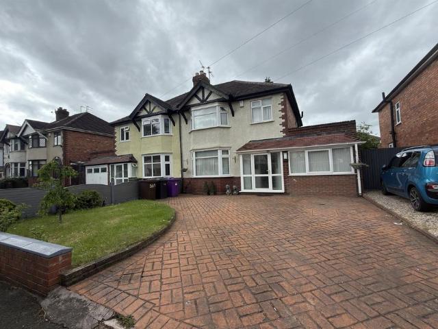 House for rent in Fallings Park, Park Village
