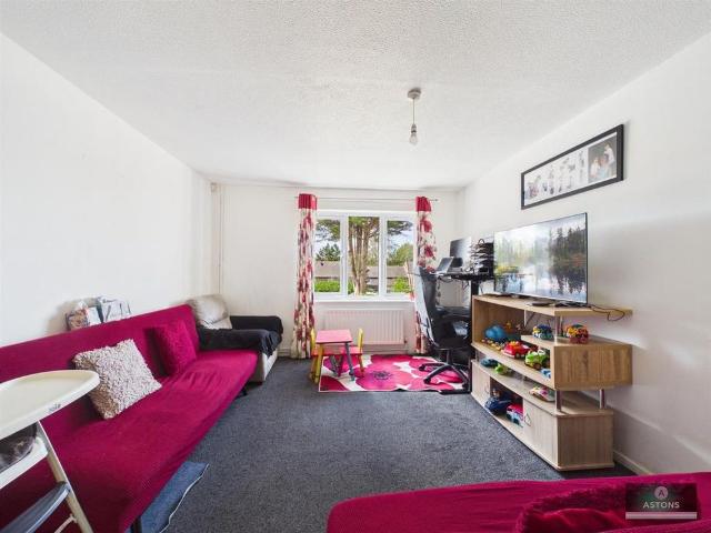 House for rent in Broadfield, Crawley