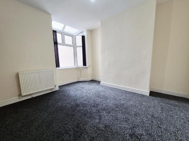 House for rent in Four Lane Ends, Blackburn