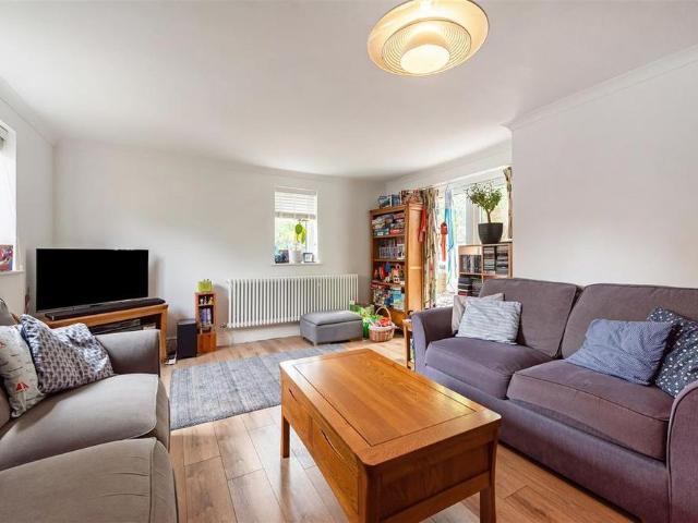 House for rent in Upper Link, Basingstoke and Deane