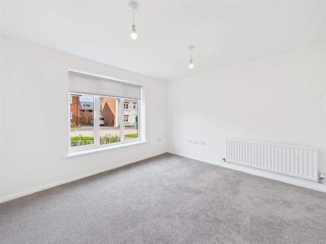 House for rent in Keresley Green, Keresley