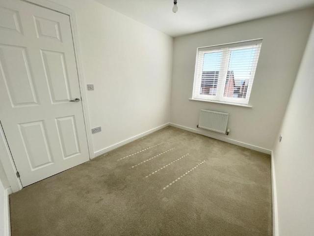 House for rent in Leyfields, Kettlebrook