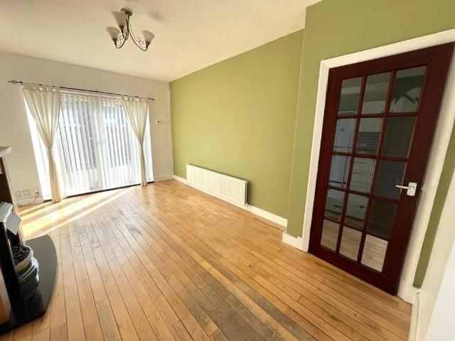 House for rent in Cowlishaw, Oldham