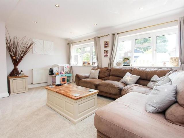 House for rent in Red Hill, Surrey