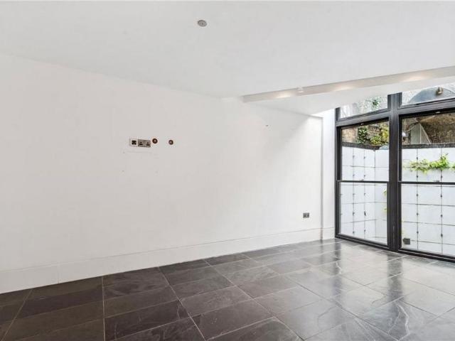 House for rent in Kentish Town, Greater London