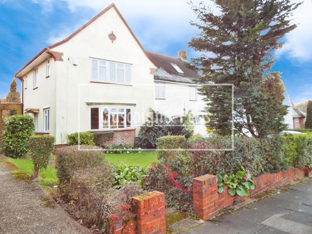House for rent in Tattenham Corner, Red Hill