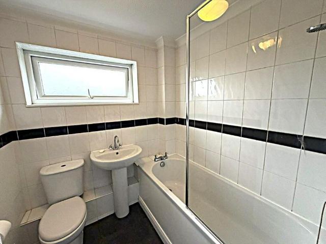 House for rent in Aston cum Aughton, Aston