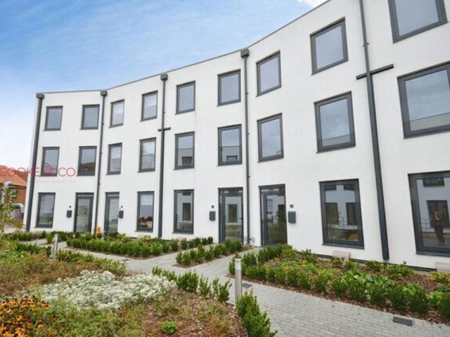 House for rent in East Cliff, Acol