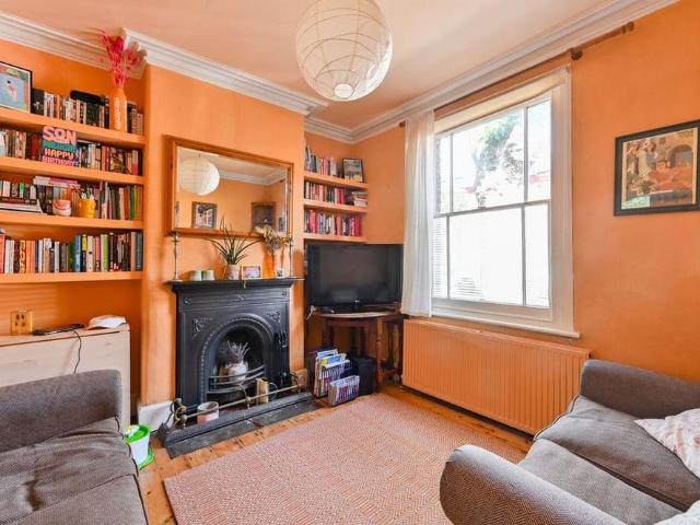 House for rent in Clapham Junction, Greater London