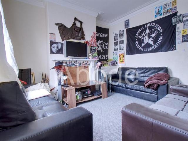 House for rent in Hyde Park, West Yorkshire