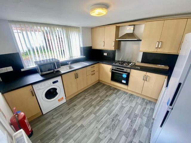 House for rent in Nangreaves, Wales