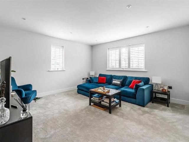House for rent in Ewhurst, Waverley