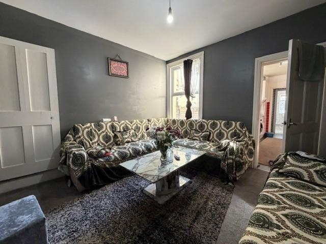 House for rent in Spring Park, Luton
