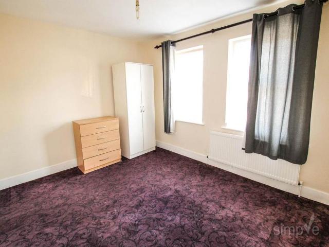 House for rent in London Borough of Ealing, Greater London
