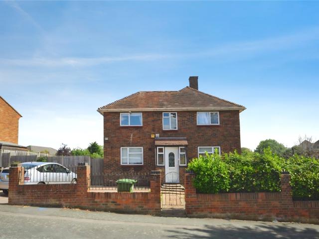 House for rent in Harold Hill, Greater London