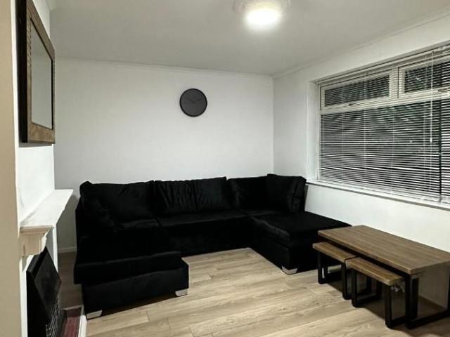 House for rent in Belmont Park, Lee Bank
