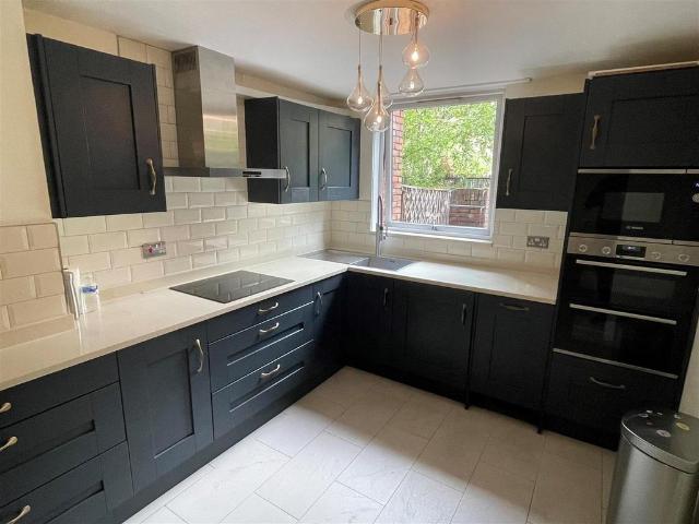 Flat for rent in Cat Hill, Isle Of Man