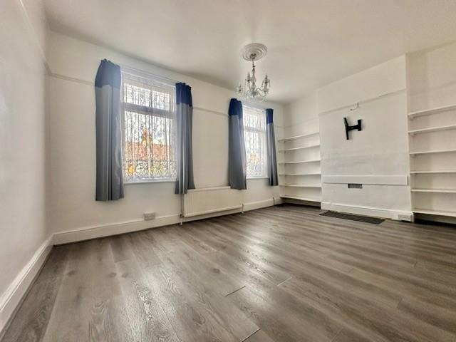 House for rent in London Borough of Barking and Dagenham, Greater London