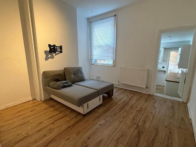 House for rent in Farley Hill, Luton