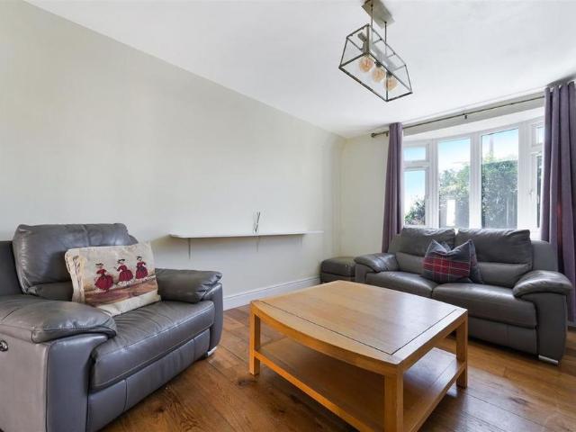 House for rent in Merstham, Reigate and Banstead