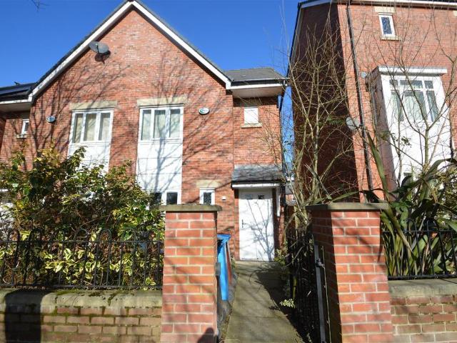 House for rent in Old Trafford, Trafford Park