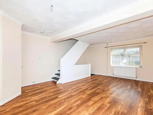 Apartment for rent in Maesteg, Caerau