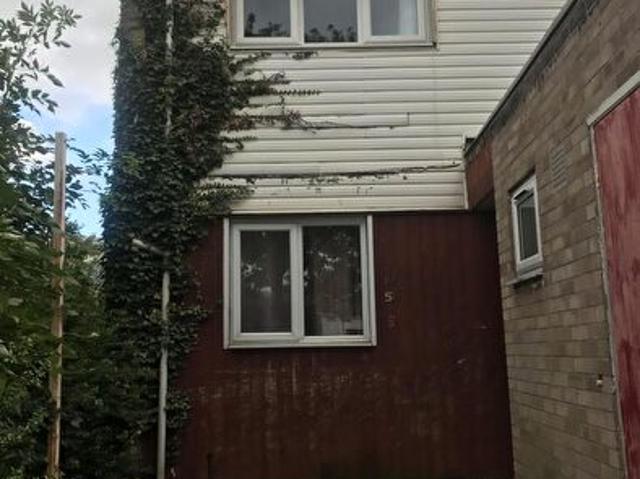 Apartment for rent in Belgrave, Old Wharf