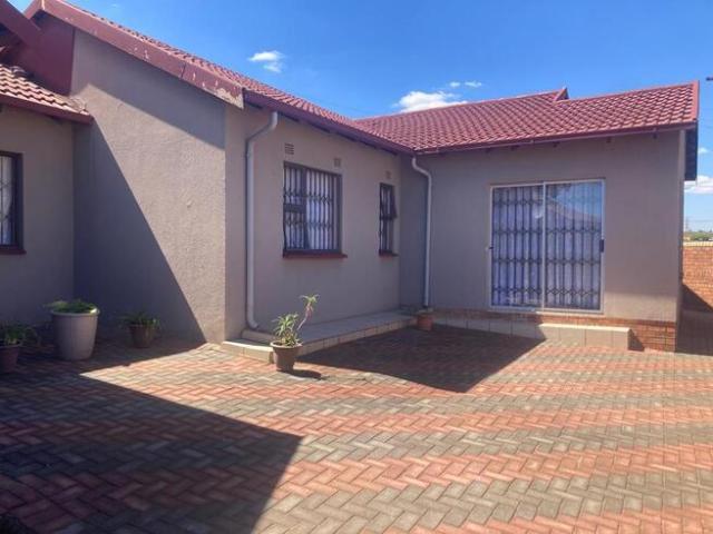 House for rent in Nooitgedacht, Gauteng