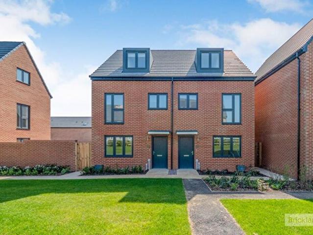 Apartment for rent in Tattenhoe Park, Shenley Brook End