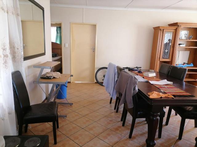 House for rent in Akasia