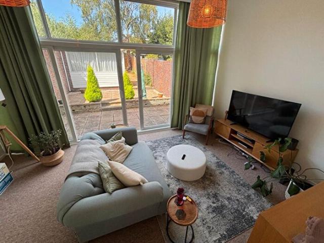 Apartment for rent in Cliff Hill, Green Close