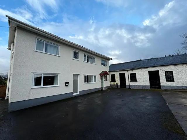 Apartment for rent in Ystradgynlais, Cwm-twrch Isaf
