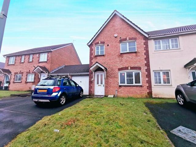 Apartment for rent in Nangreaves, Wales