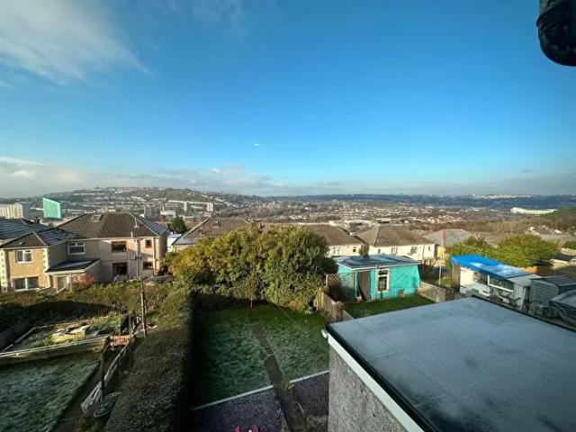 Apartment for rent in St Thomas, Swansea