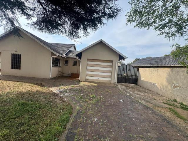 House for rent in Roodepoort-Noord, Roodepoort