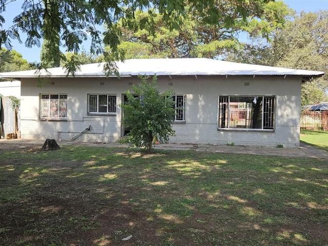 House for rent in Waterkloof, Gauteng