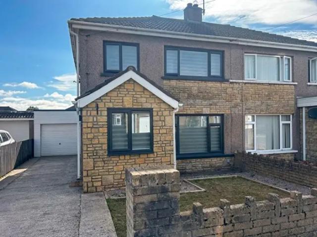 Apartment for rent in Coychurch Lower, Coychurch