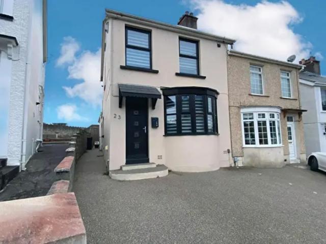 Apartment for rent in Baglan