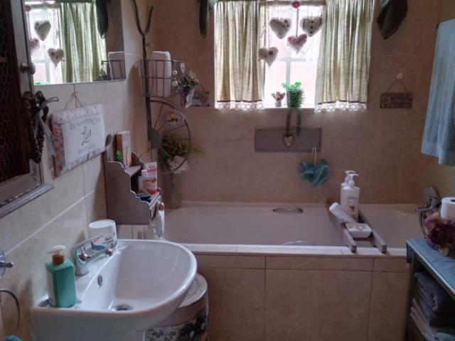House for rent in Mohlakeng, Gauteng