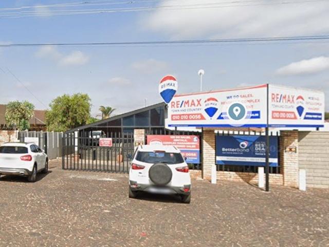 House for rent in Mohlakeng, Gauteng
