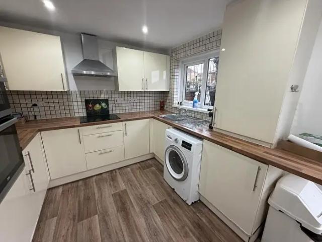 Apartment for rent in Portmead, Swansea