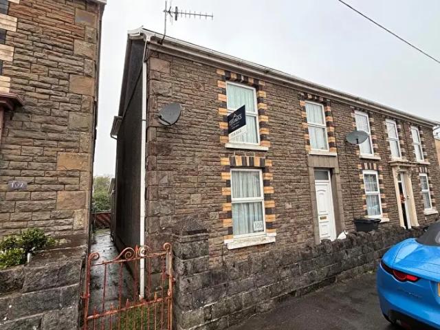 Apartment for rent in Betws, Pontaman
