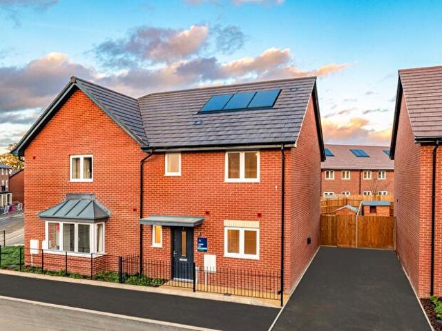 Apartment for rent in Whitehouse, Milton Keynes